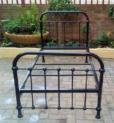 metal bed image