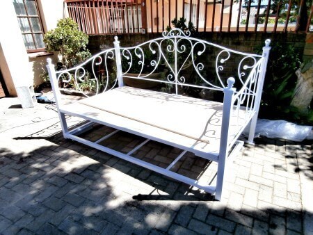 steel metal iron daybed image