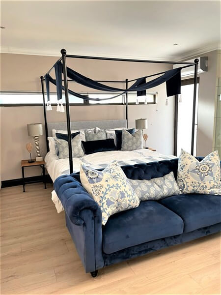 lauren 4 post bed image