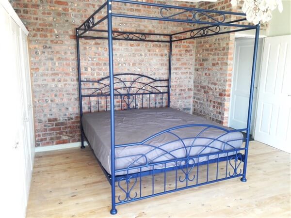 moniz 4 post bed image