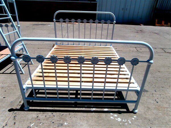 pine bed slats image