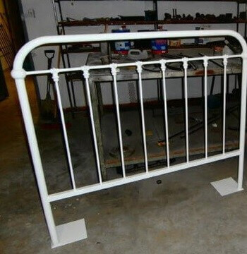 metal bed image